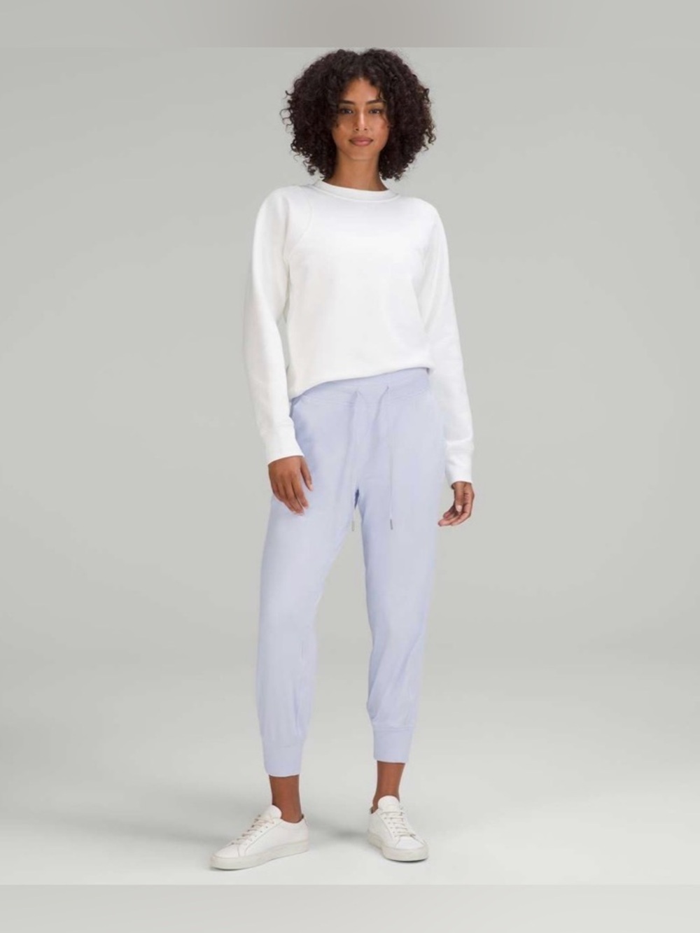 Lululemon Ready to Rulu Classic Fit High-Rise Jogger in Pastel Blue - Size 4